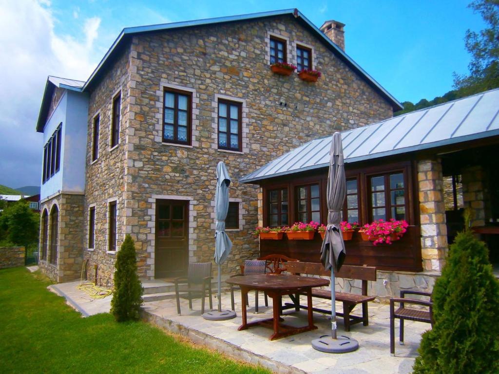 Argyro Guesthouse Німфео Екстер'єр фото